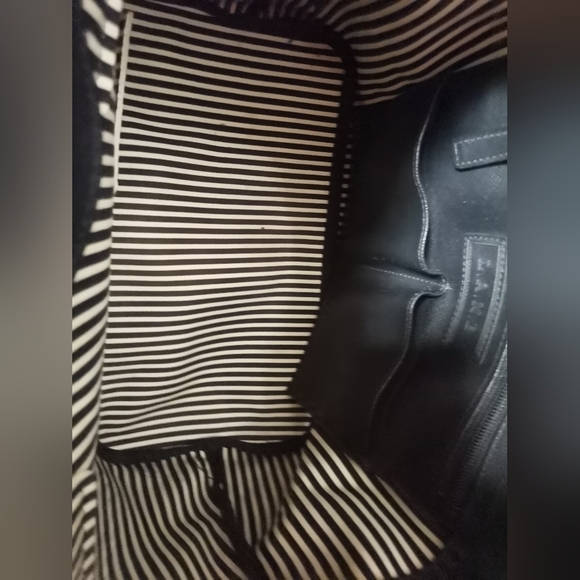 L. A. M. B WHITE AND BLACK LEATHER BAG. - Picture 8 of 10